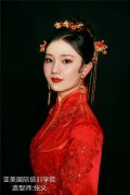 <b>中式新娘妆面欣赏</b>