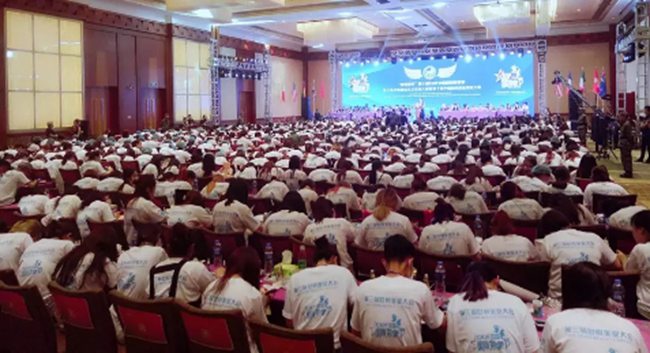 在亚美学习的学员都知道亚美会经常组织举办一些比赛不管是校内还是校外的，只要可以让学员提升自己的专业技术能力、开拓自己的视野。