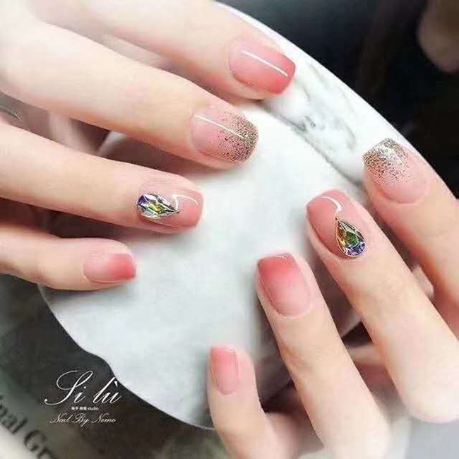 美甲无所谓吗?明星戚薇、蔡依林表示不服!